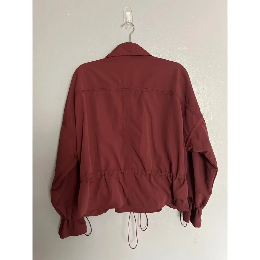 Athleta Acadia Windbreaker Jacket in Burgundy Size Large